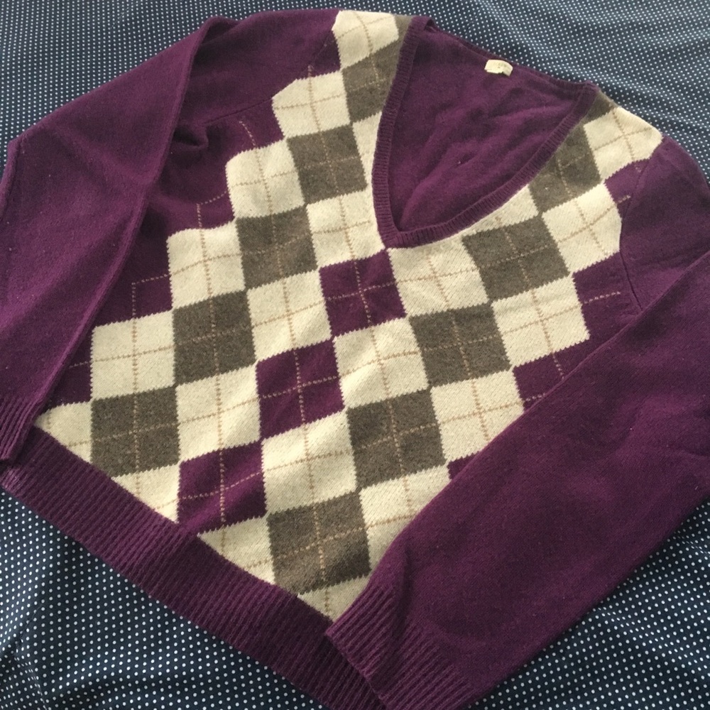 Argyle J Crew v-neck sweater size large